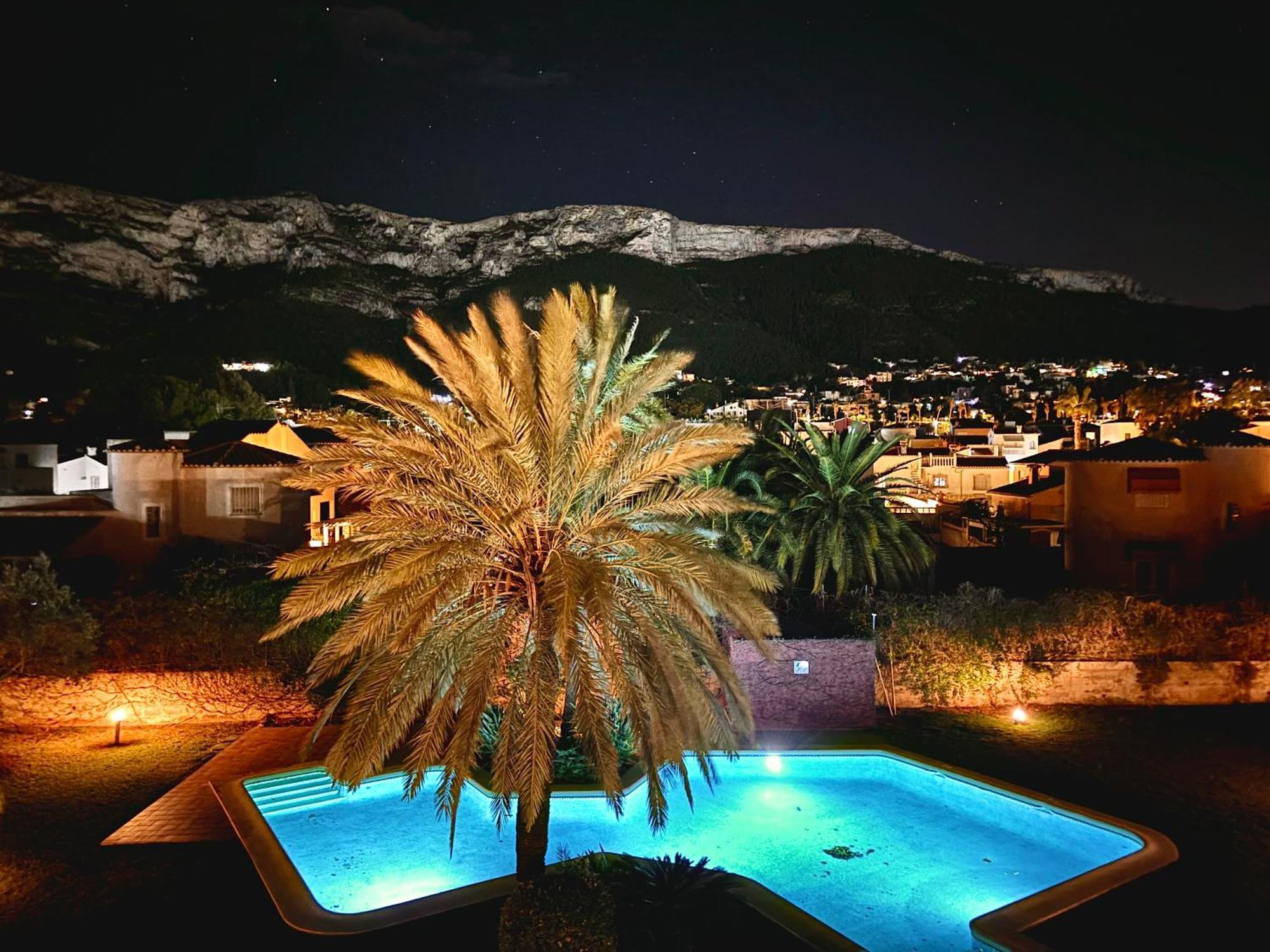 דניה Hoteltype Penthouse 2 Beds, Parking, Wifi & Pool Stunning Views מראה חיצוני תמונה