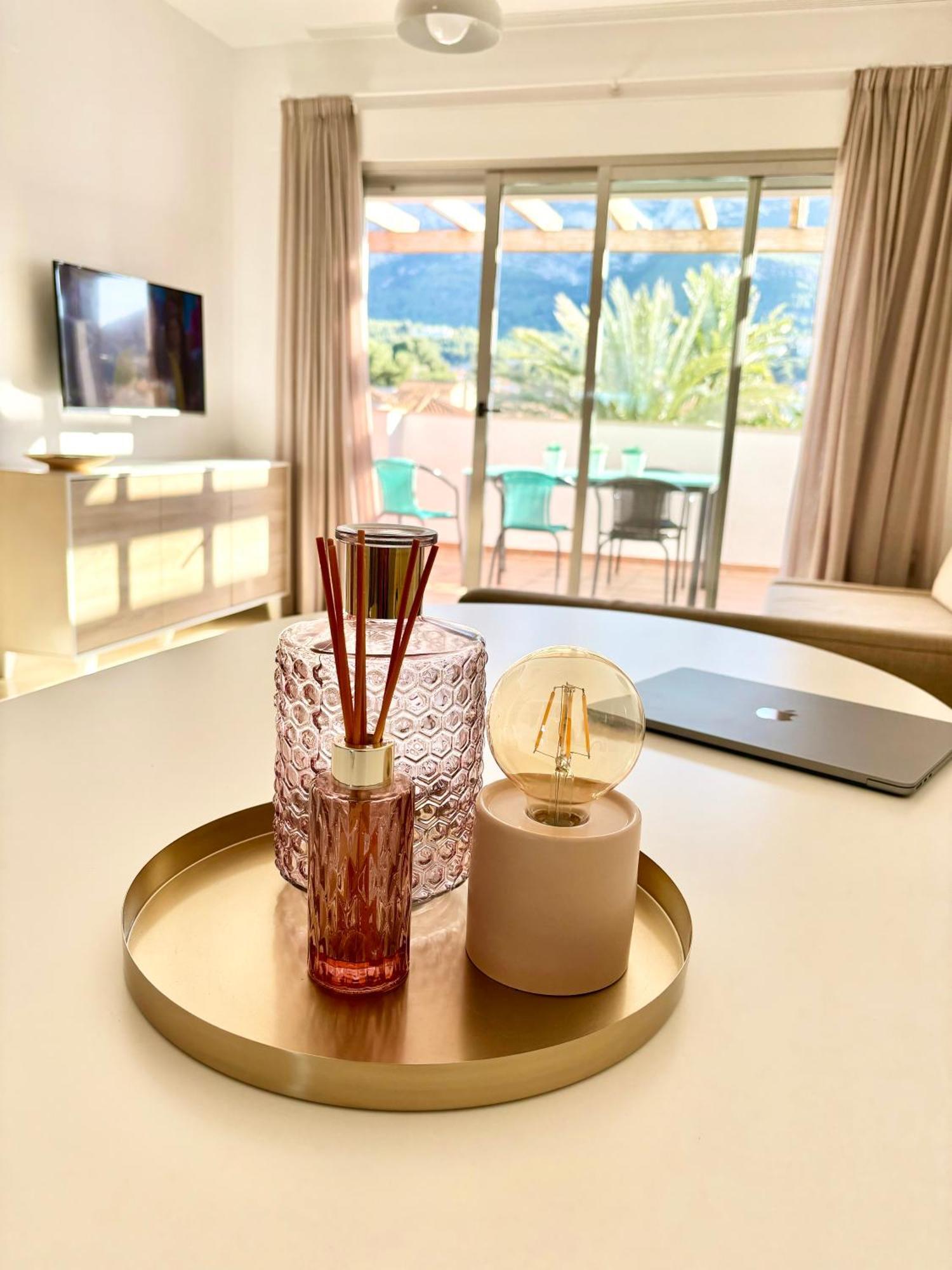דניה Hoteltype Penthouse 2 Beds, Parking, Wifi & Pool Stunning Views מראה חיצוני תמונה